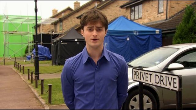 Creating the World of Harry Potter - Introduction by Daniel Radcliffe смотреть онлайн