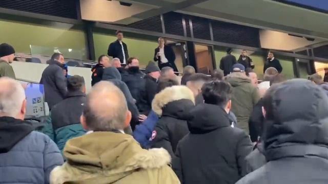 Eric Dier punching a bully fan (Spurs vs. Norwich) смотреть онлайн