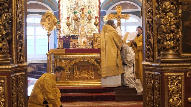 Рукоположение митрополитом Тихоном диакона Андрея Кичайкина смотреть онлайн