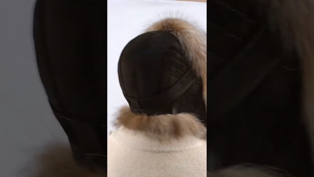 Ушанка с натуральной коричневой замшей и натуральным мехом блюфрост (Арт. 22101311УШАНКА КРИСТАЛ) смотреть онлайн