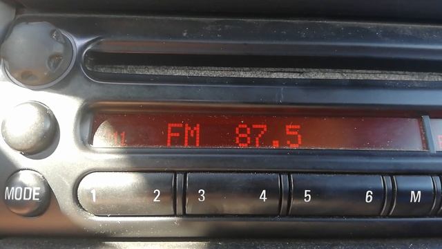 Unknown car transmitter on 87.5 смотреть онлайн