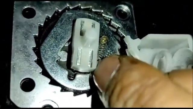 клинит ремень безопасности на ваз? смотреть онлайн