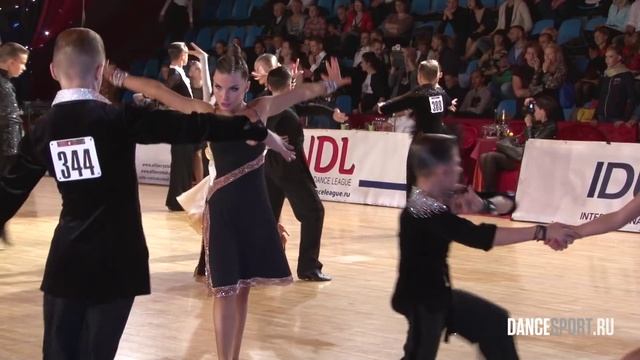 Romanov Valerii - Khrometskova Alina, 1/4 Pasodoble смотреть онлайн