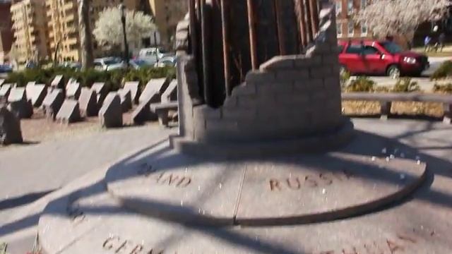 памятник жертвам холокоста, monument to Holocaust victims смотреть онлайн