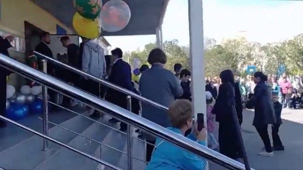 Здравствуй, школа! Муз.,сл. Людмилы Мельниковой. исп. Канатова Айжан, ОШ №52, г.Караганда, 2023 г.