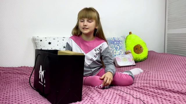 Плюшевая игрушка подушка Авокадо ? Мерч Кати Адушкиной. Обзор покупок МАЛЭНКАЯ AKMOOD смотреть онлайн