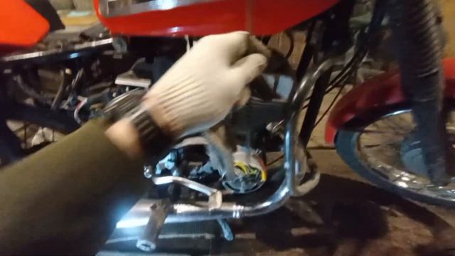 Установка бесконтактного зажигания на Jawa 350-638 и решение проблемы с крышкой! смотреть онлайн