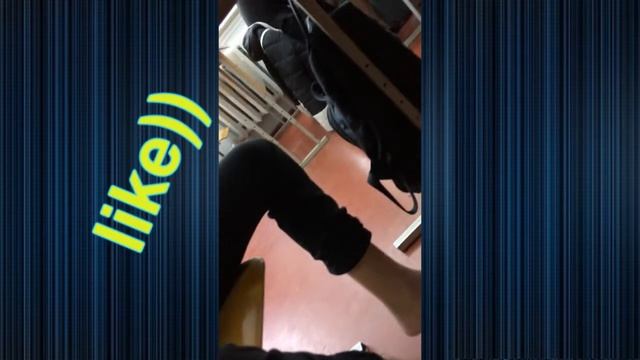 Сушу носки на уроке Английского XD смотреть онлайн