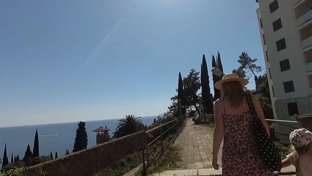 Заброшки Абхазии. Гагры. Санаторий Скала. смотреть онлайн