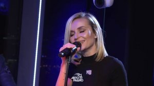 Полина Гагарина - Небо в Глазах (LIVE _ Авторадио)(720P_HD)mp4