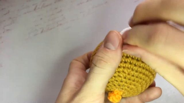 Украшение на елку крючком. Новогодний шарик-мишка. Вязание для начинающих. смотреть онлайн