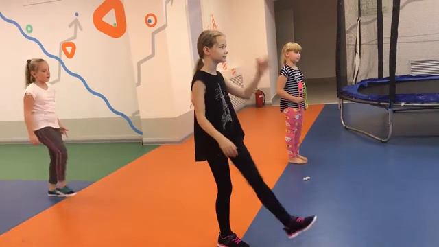 Хип-Хоп в Ольгинской гимназии. смотреть онлайн