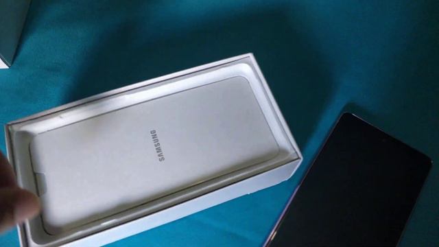 Chegou! Samsung Galaxy S20 FE 4G Snapdragon lavanda (lavander) Unboxing смотреть онлайн