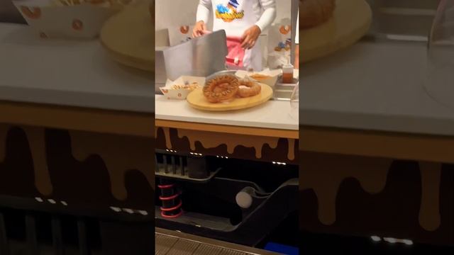 ГДЕ В ДУБАЕ МОЖНО ВКУСНО И НЕДОРОГО ПОКУШАТЬ ДЕСЕРТЫ? #дубай смотреть онлайн