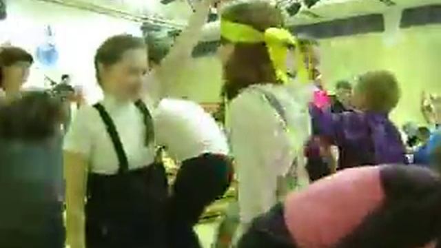 205.AVI 17.04.2012-ДДН Ижевск вечер русских и удм танцев-Дуняша смотреть онлайн