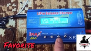 Как зарядить батарею карпового кораблика.