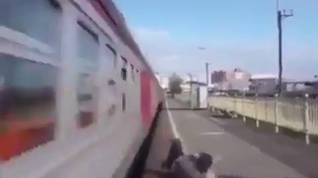 Спас ребенка от смерти смотреть онлайн