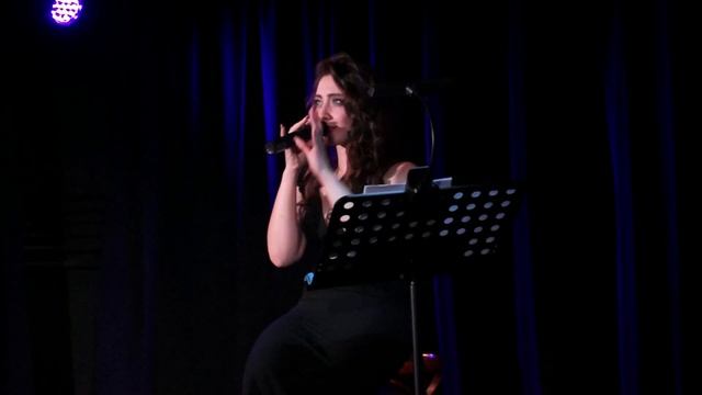 "Бал забвения" - ария Гекаты из рок-оперы "Орфей", Дарья Бурлюкало, квартирник, 22.02.22 смотреть онлайн