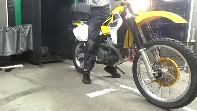 SUZUKI DR-Z400S, 2000 год смотреть онлайн