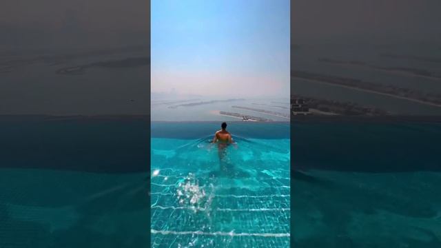 Imagine spending your vacations here! #dubai смотреть онлайн