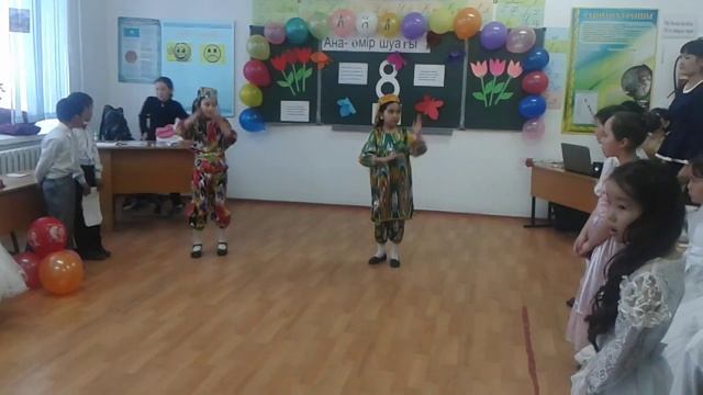 Узбекский танец Аяжан Азбиби смотреть онлайн
