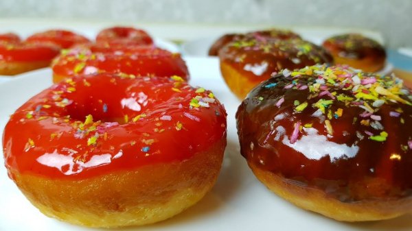 Пончики,цыганка готовит. Донатс. Сдобные пончики. Gipsy cuisine.