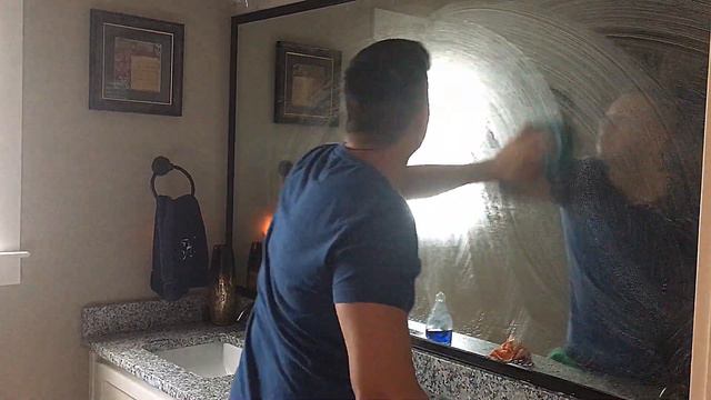 Clean Your BATHROOM MIRROR Like This and WATCH WHAT HAPPENS!! 😱 смотреть онлайн