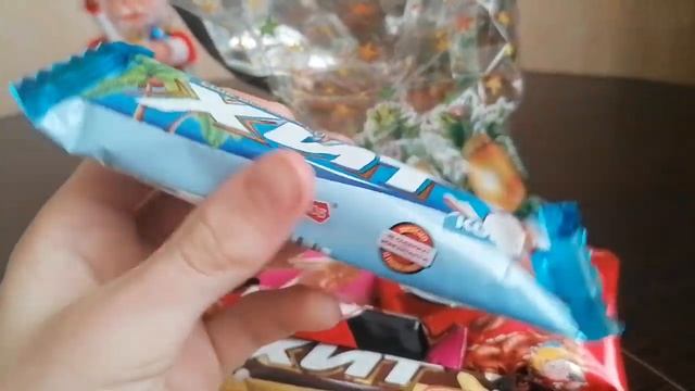Распаковка новогодних сладких подарков!!! смотреть онлайн