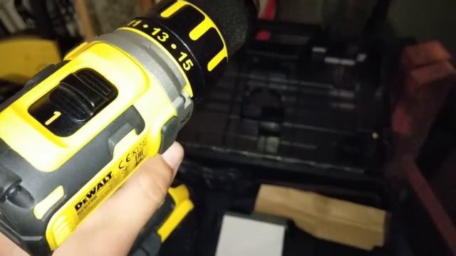 Dewalt DCD790d2