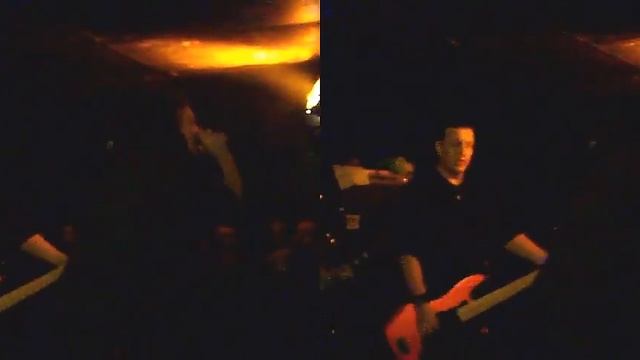 Live 3D - The Adolescents à L'Heretic (Bordeaux) Part 01 - 09/12/09 - (yt3d)