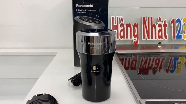 Máy lọc không khí trên oto Panasonic F-GMK01 với khả năng tạo NanoE Chrome khử mùi và diệt khuẩn. смотреть онлайн