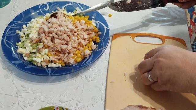 Простой обед для семьи.Хлеб для ди́абетика.. смотреть онлайн