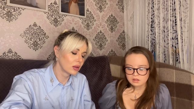 Не прошло и года ? Вторая часть адвент календаря make up Revolution! смотреть онлайн