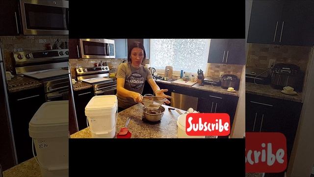 Домашний десерт | Готовим бисквиты для пирожных рулетов | Быстро, просто и очень вкусно смотреть онлайн