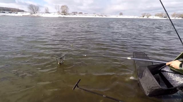 Фидерная рыбалка. Москва река. Февраль 2017 смотреть онлайн