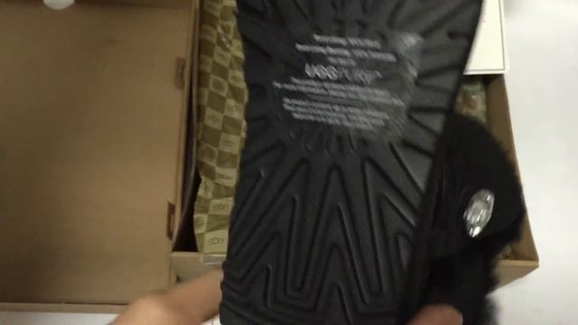 Угги со стразами Swarovski и Bling UGG Australia отличить от подделки видеоинструкция (Распаковка) смотреть онлайн