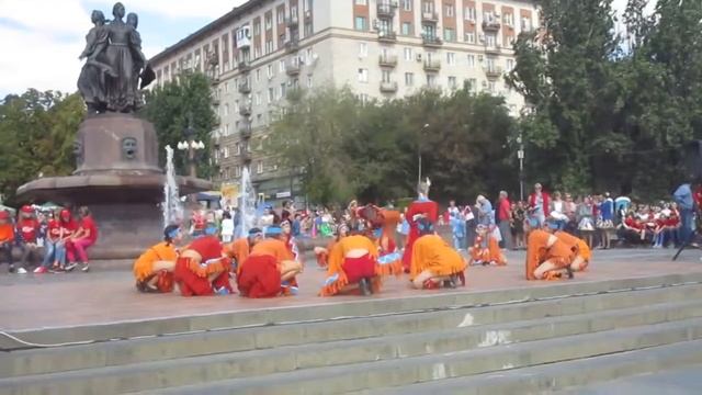 Хореограф. ансамбль "Танц-класс"день города смотреть онлайн