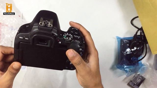 Canon 200D Unboxing & Price in Pakistan 2019 смотреть онлайн