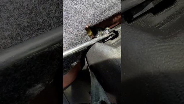 How To Remove Rear Backrest on 2016 Ford Fusion смотреть онлайн