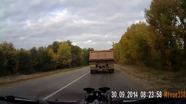 Обгон через сплошную 30.09.2014 г.Энгельс смотреть онлайн