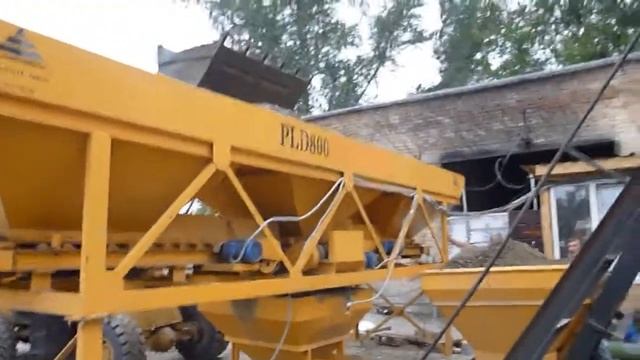 Бетонный завод HZS25 в работе! Купить бетонный завод! Вся спецтехника Китая. смотреть онлайн