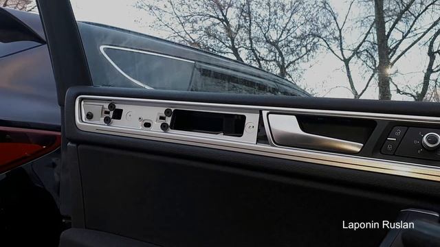 Volkswagen Touareg 2014. Как снять дверные карты.. Инструкция. смотреть онлайн