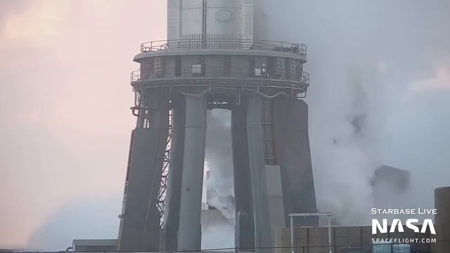 Ship 24 Undergoes Modifications and Repairs | SpaceX Boca Chica смотреть онлайн