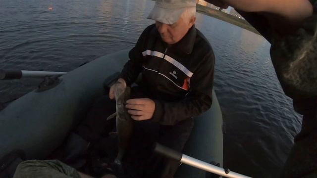 Рыбалка на кружки 2 щуки 2022 год. смотреть онлайн