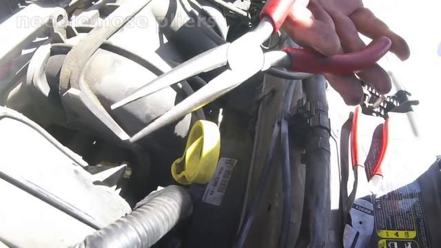 Why I love Ford [battery starter cable replacement] Ford FuctUs (focus) Fix it Angel смотреть онлайн