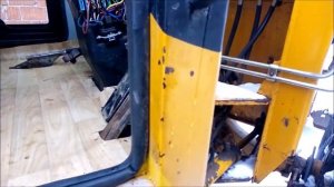 Фронтальный погрузчик ZL20 краткий обзор