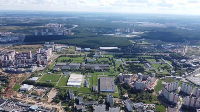 4K Video DJI Mini 2 Полет над Солнцево смотреть онлайн