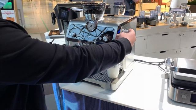 Delonghi 9335m: ленивое/быстрое вспенивание молока смотреть онлайн