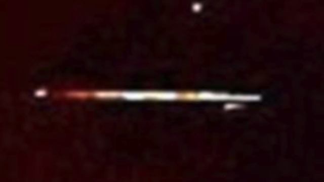 Former NASA Engineer Claims That A Massive Anomaly Is Lurking Inside The Rings Of Saturn смотреть онлайн