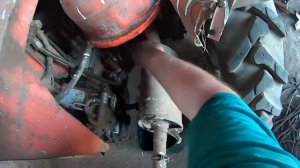 Началось в колхозе утро 3/54. Чиним рулевое Т-16. Вяжем шпг на А-41.